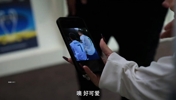 乔治娜带迷你罗参观皇马博物馆，迷你罗惊呼：全是爸爸🫠